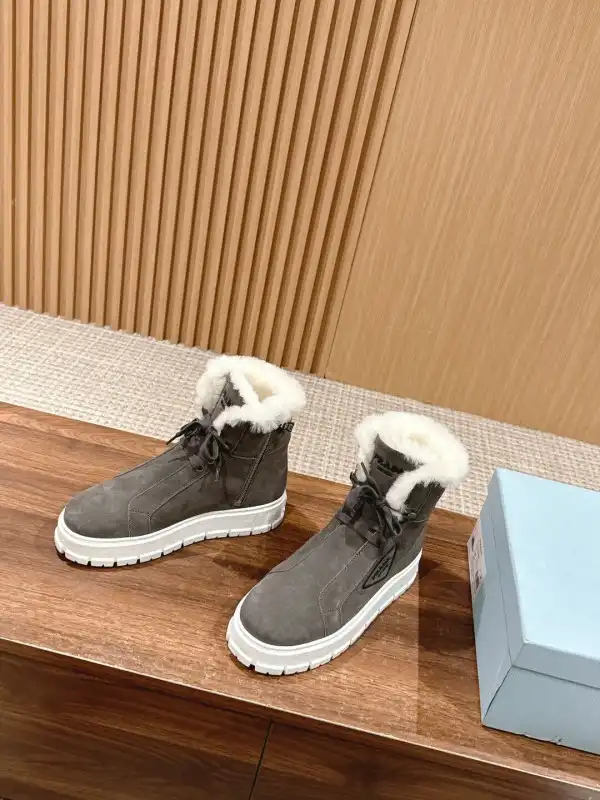 prada boots