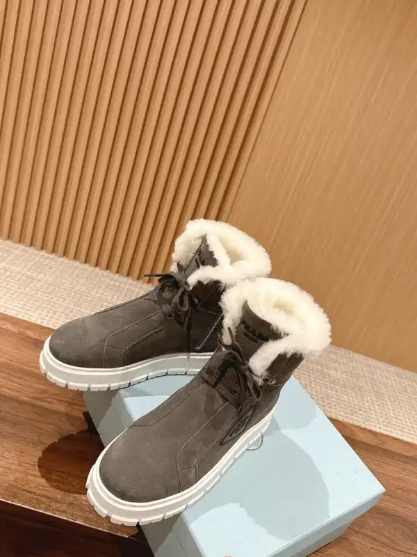 prada boots