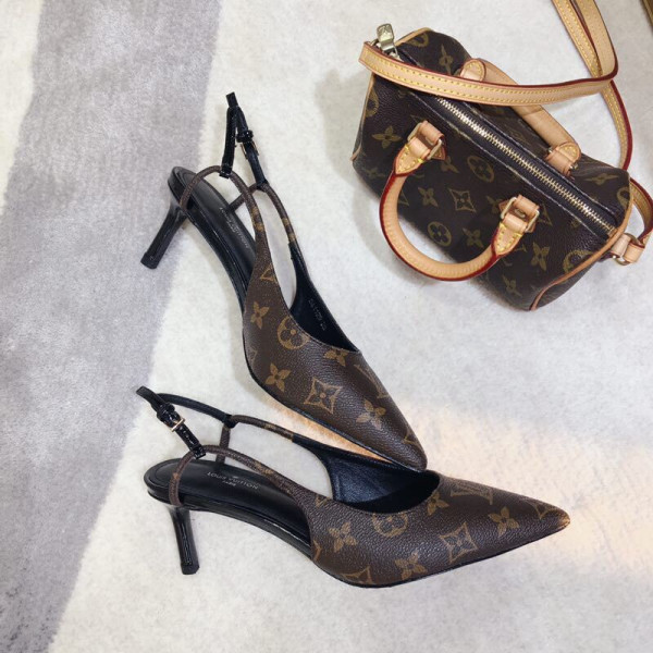 HOT SALE LOUIS VUITTON PUMPS