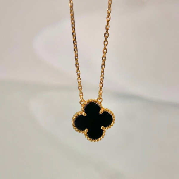 HOT SALE Van Cleef & Arpels  Perlée NECKLACE