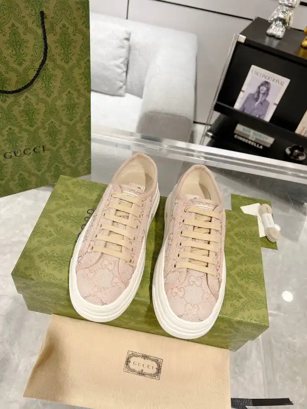 Frstbag ru GUCCI SNEAKER