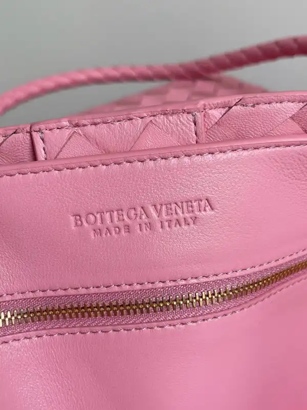 First bag ru BOTTEGA VENETA LARGE Andiamo