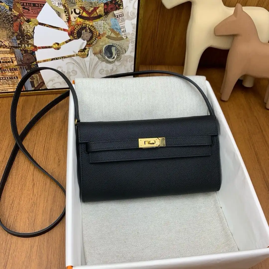 HERMES Kelly Classique To Go wallet