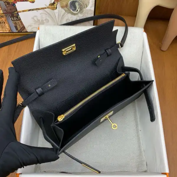 Yupoo bagsoffer HERMES Kelly Classique To Go wallet