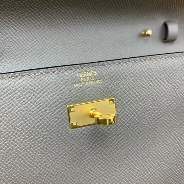 HERMES Kelly CHANELassique To Go wallet