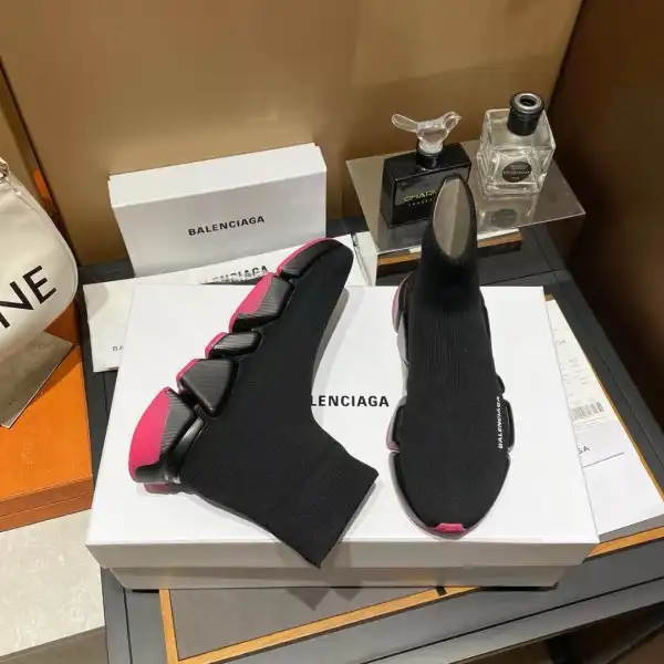 First bag ru BALENCIAGA SPEED 2.0 LACE-UP SNEAKER