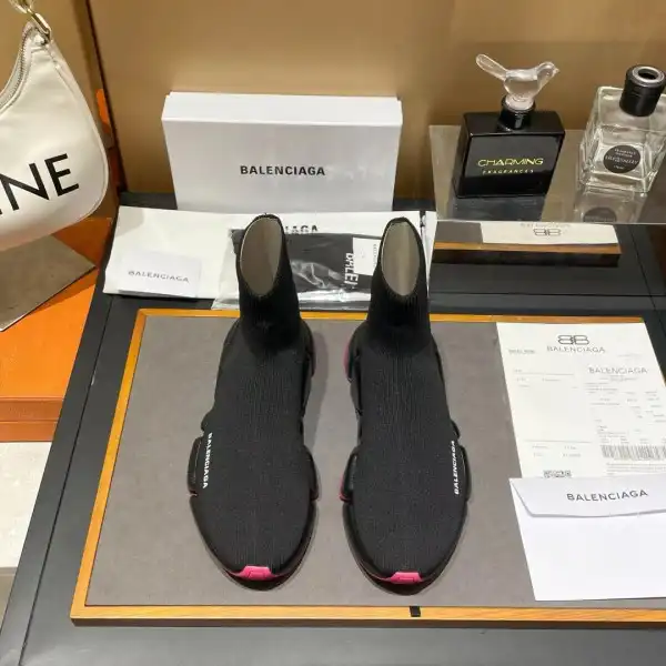 First bag ru BALENCIAGA SPEED 2.0 LACE-UP SNEAKER