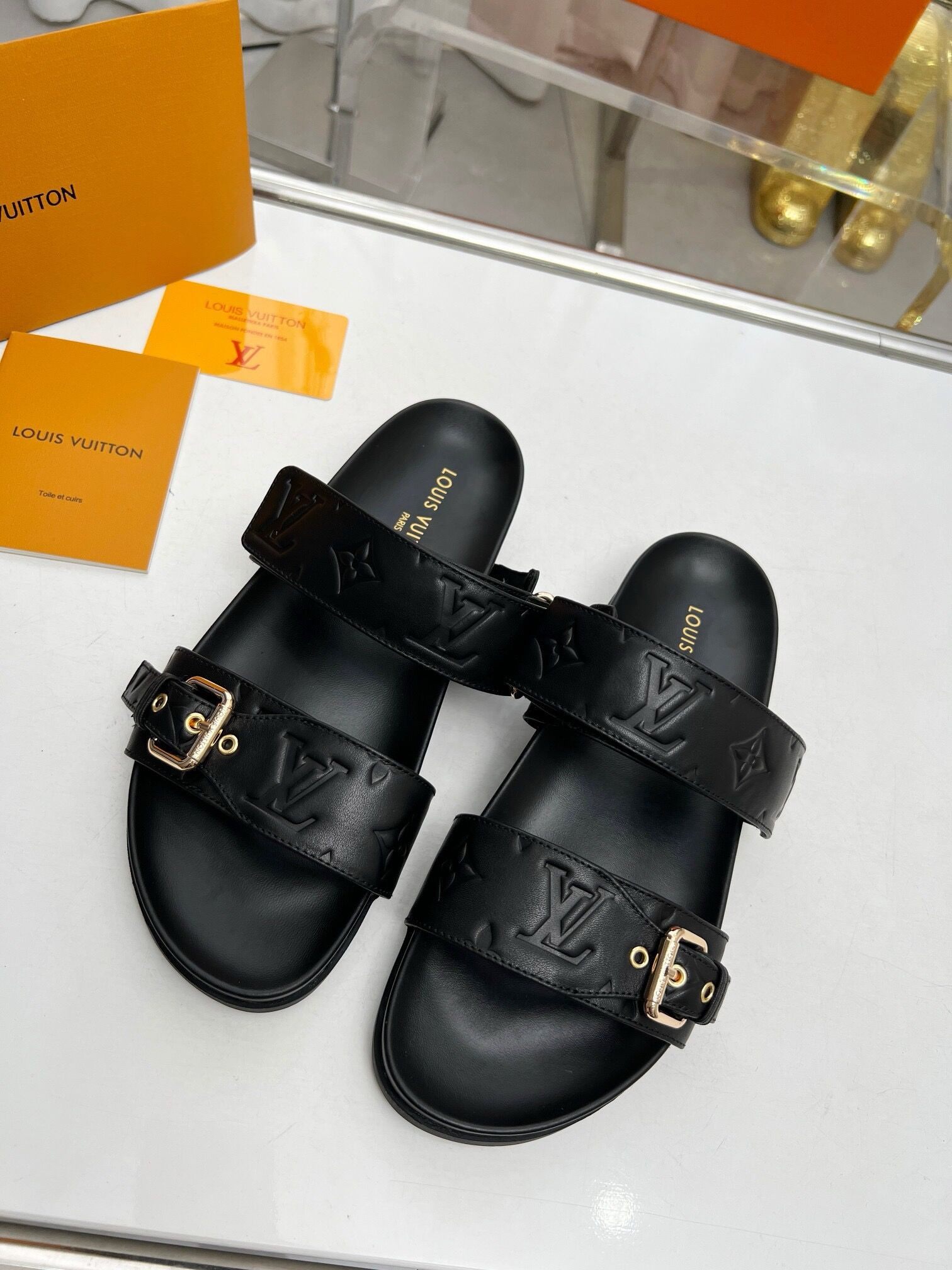 HOT SALE LOUIS VUITTON SLIPPERS