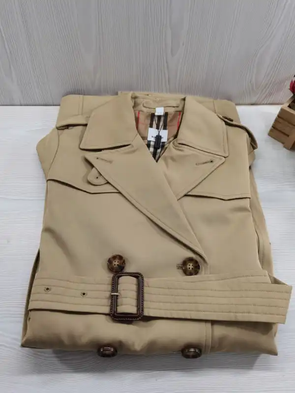 BURBERRY Mid-length Kensington Heritage Trench Coat