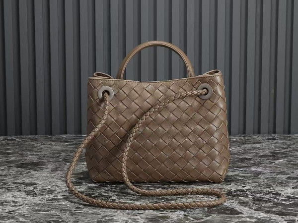 HOT SALE BOTTEGA VENETA SMALL ANDIAMO-25*22*10.5cm