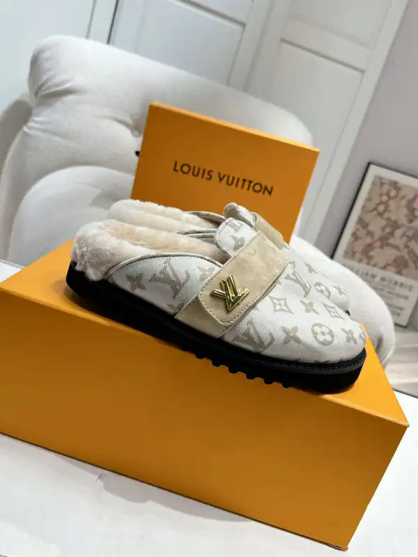 Bagsoffer yupoo LOUIS VUITTON SANDALS