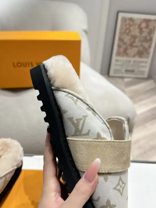 LOUIS VUITTON SANDALS