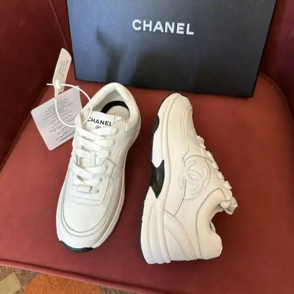 CHANEL WOMEN SNEAKER