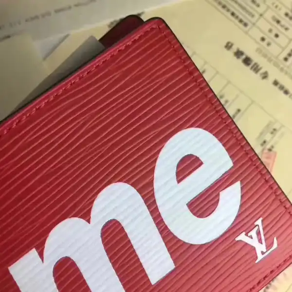 TO Louis Vuitton supreme pocket wallet