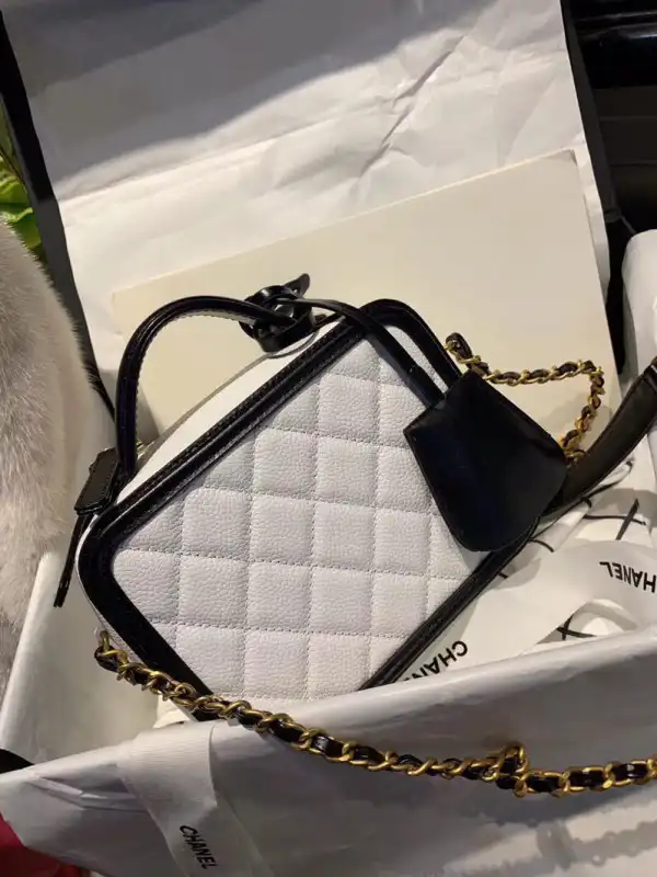 CHANEL VANITY CASE