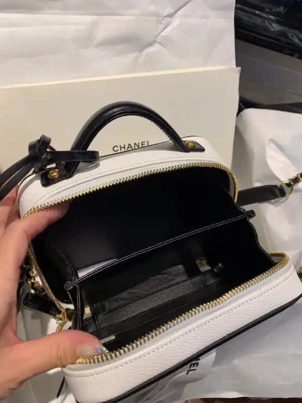 CHANEL VANITY CASE