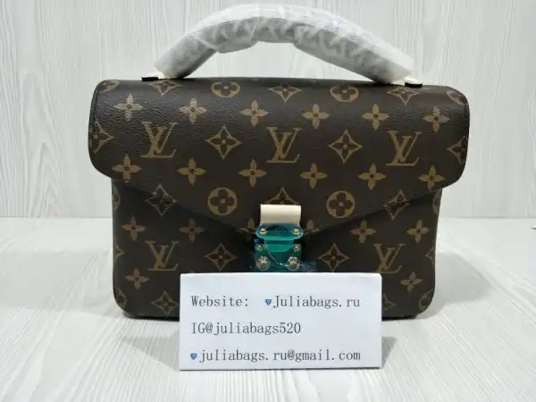 LOUIS VUITTON POCHETTE METIS