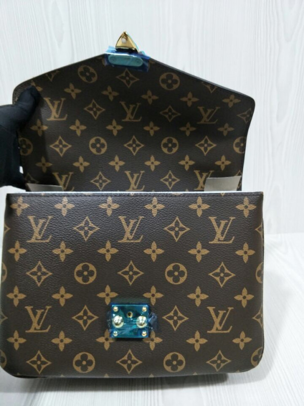 [FREE SHIPPING] LOUIS VUITTON POCHETTE METIS