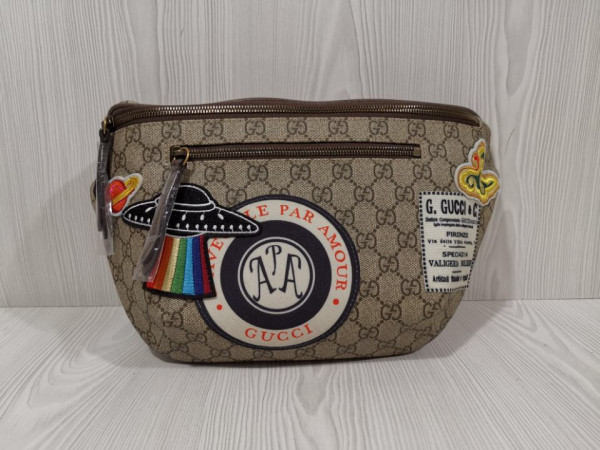 HOT SALE Gucci Courrier GG belt bag