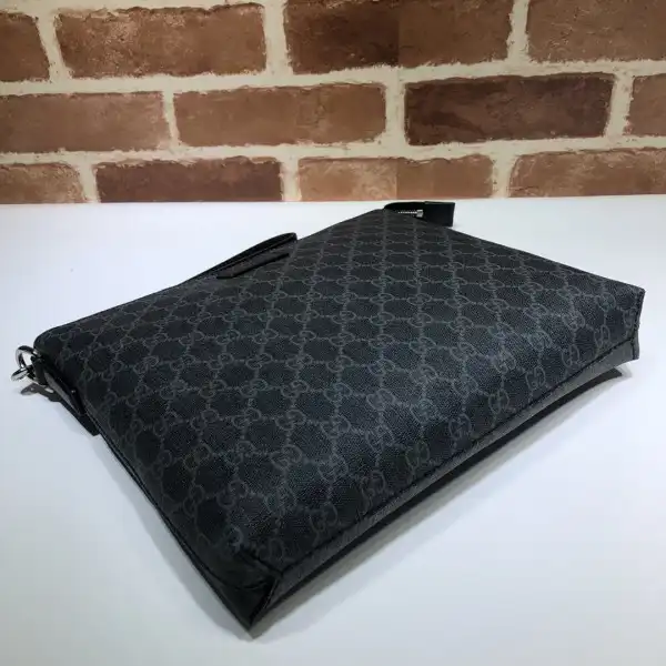 First bag ru GUCCI POUCH