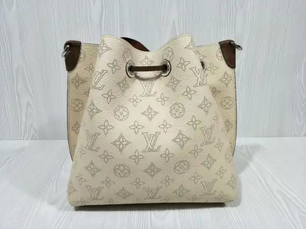 First bag ru LOUIS VUITTON MURIA