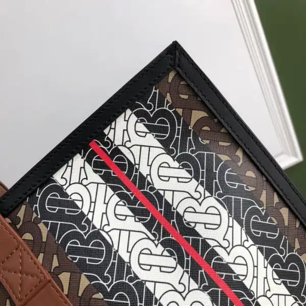 First bag ru BURBERRY TMONOGRAM STRIPE PRINT E-CANVAS TOE BAG