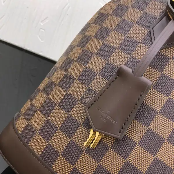 Bagsoffer Louis Vuitton ALMA PM