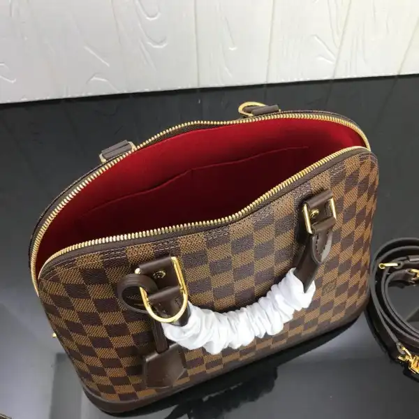 Bagsoffer Louis Vuitton ALMA PM