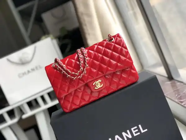 CHANEL FLAP BAG 2.55