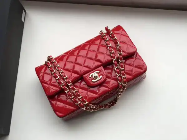 CHANEL FLAP BAG 2.55