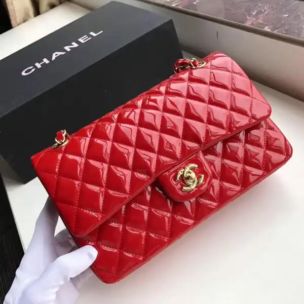 CHANEL FLAP BAG 2.55