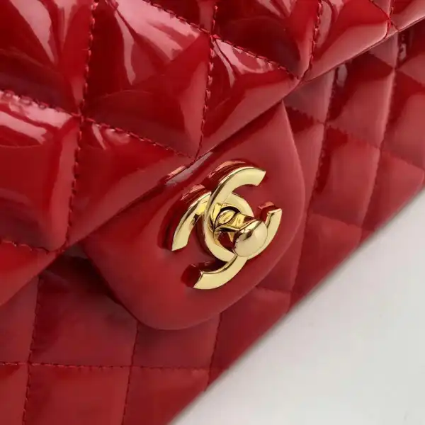 CHANEL FLAP BAG 2.55