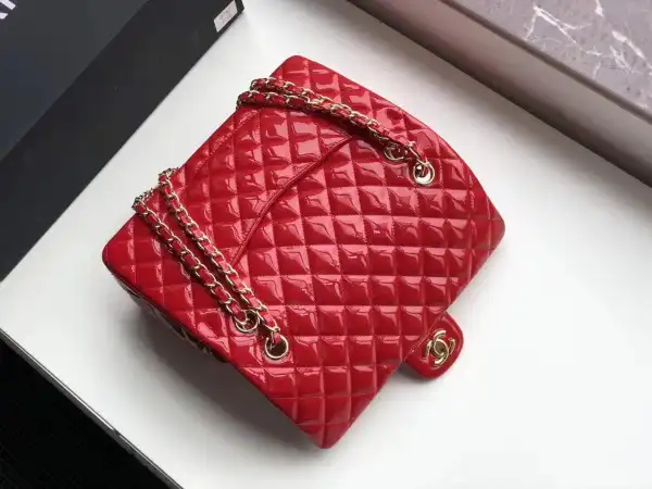 CHANEL FLAP BAG 2.55