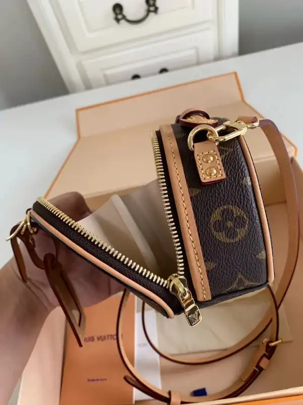 Frstbag ru LOUIS VUITTON MINI BOITE CHAPEAU