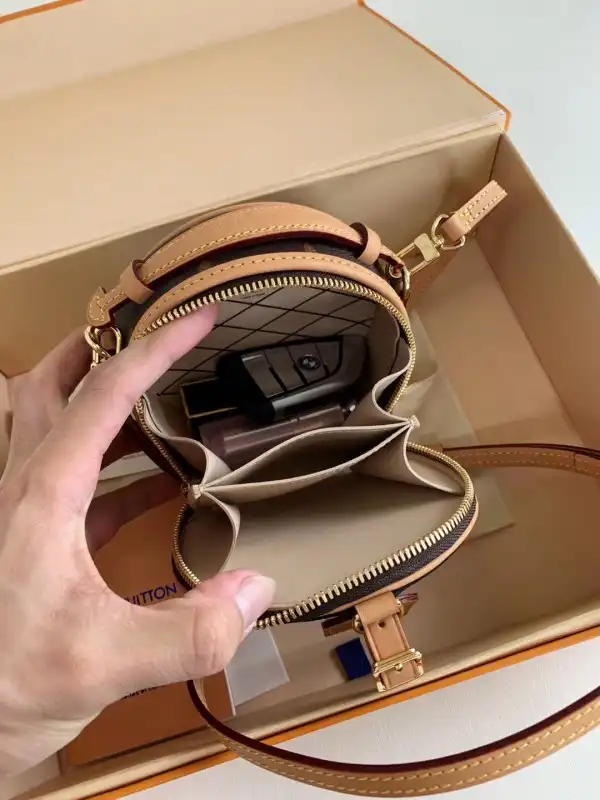 Frstbag ru LOUIS VUITTON MINI BOITE CHAPEAU