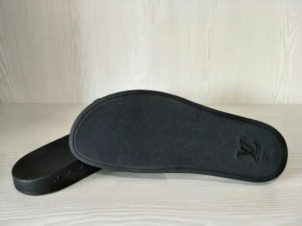 Bagsoffer yupoo LOUIS VUITTON SLIPPERS