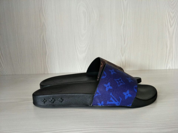 HOT SALE LOUIS VUITTON SLIPPERS