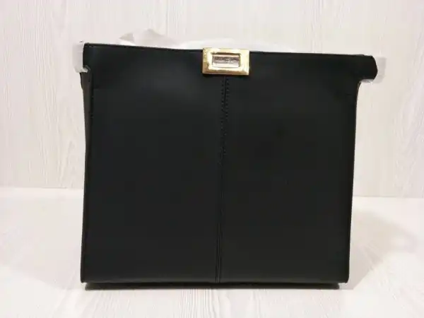 Bagsoffer FENDI PEEKABOO