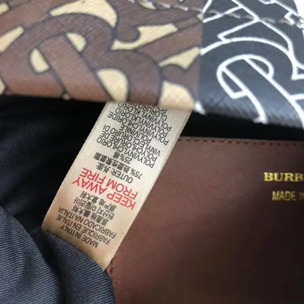 Bagsoffer yupoo BURBERRY TMONOGRAM STRIPE PRINT E-CANVAS BUM BAG