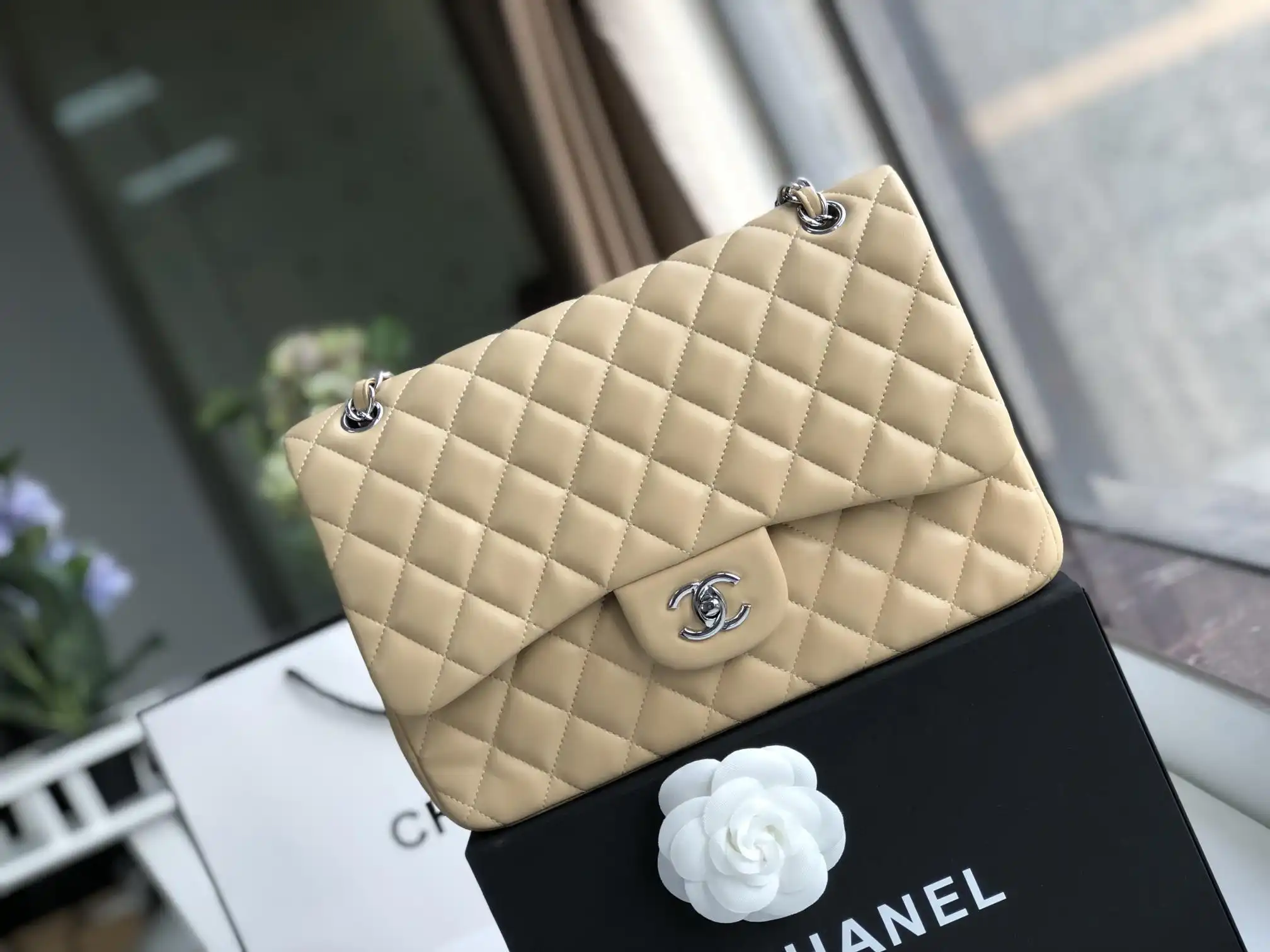 First bag ru CHANEL FLAP BAG 30CM