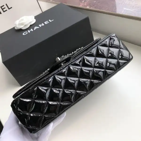 CHANEL FLAP BAG 2.55