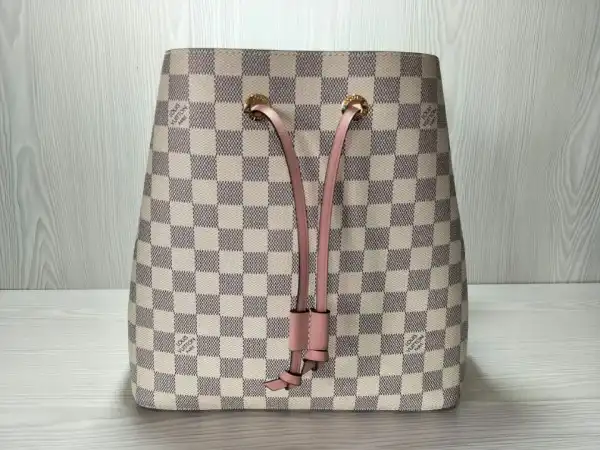 First Bag Ru Louis Vuitton NEO NOE