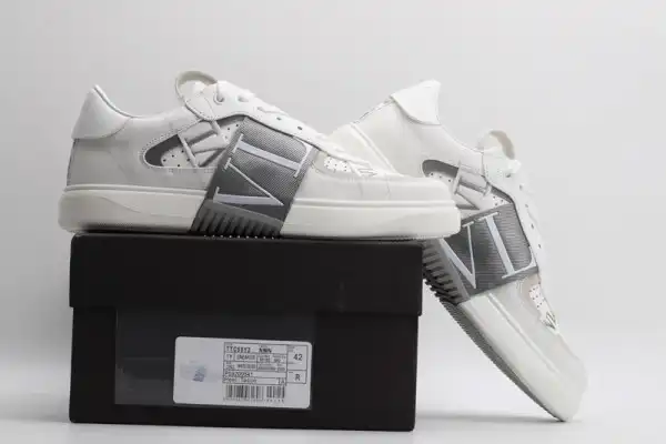 VALENTINO VL7N SNEAKER