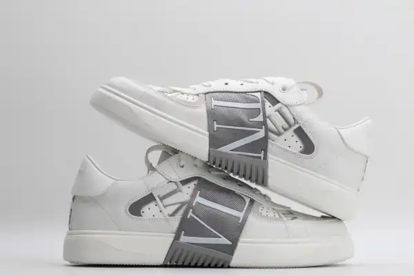 VALENTINO VL7N SNEAKER