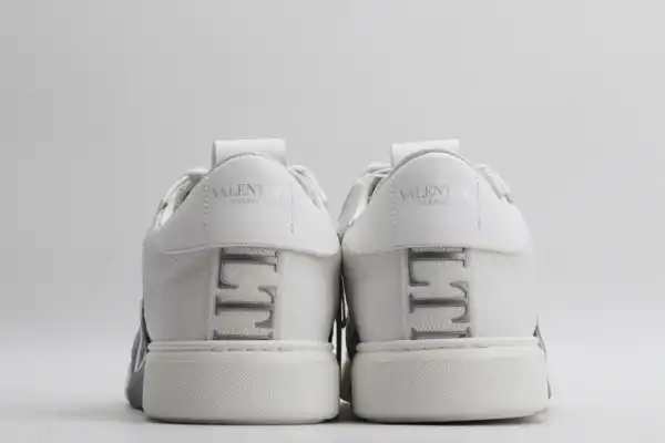 VALENTINO VL7N SNEAKER