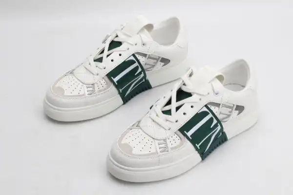 Cheap HOT SALE VALENTINO VL7N SNEAKER