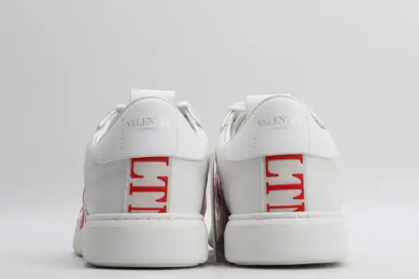 VALENTINO VL7N SNEAKER