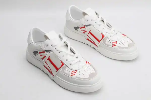 VALENTINO VL7N SNEAKER