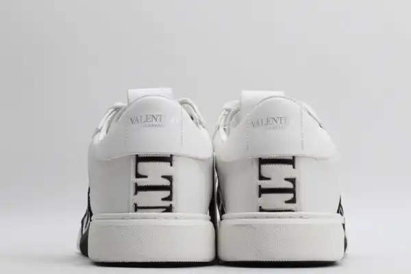 VALENTINO VL7N SNEAKER