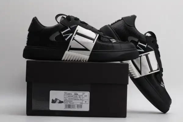 VALENTINO VL7N SNEAKER